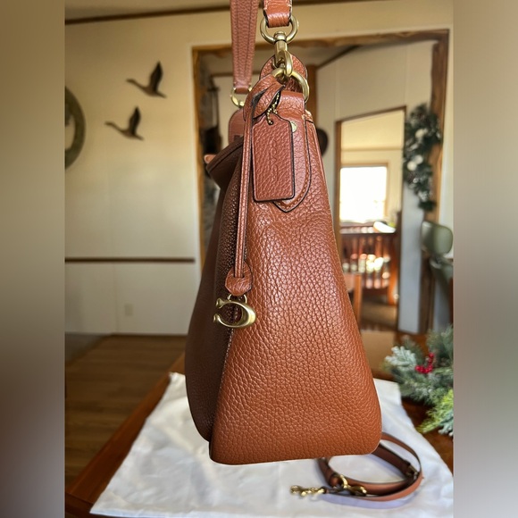 Coach Cary Shoulder Bag - Picture 5 of 17